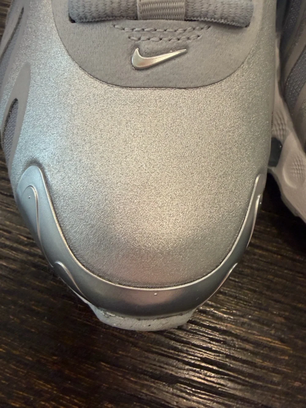 Nike Air Max Dn8 GS Wolf Grey Metallic Silver women’s size 7